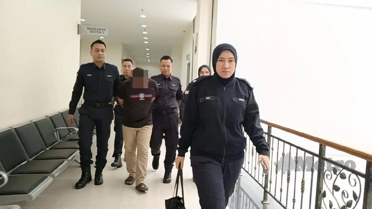 13yo Johor girl has dad's child (1)