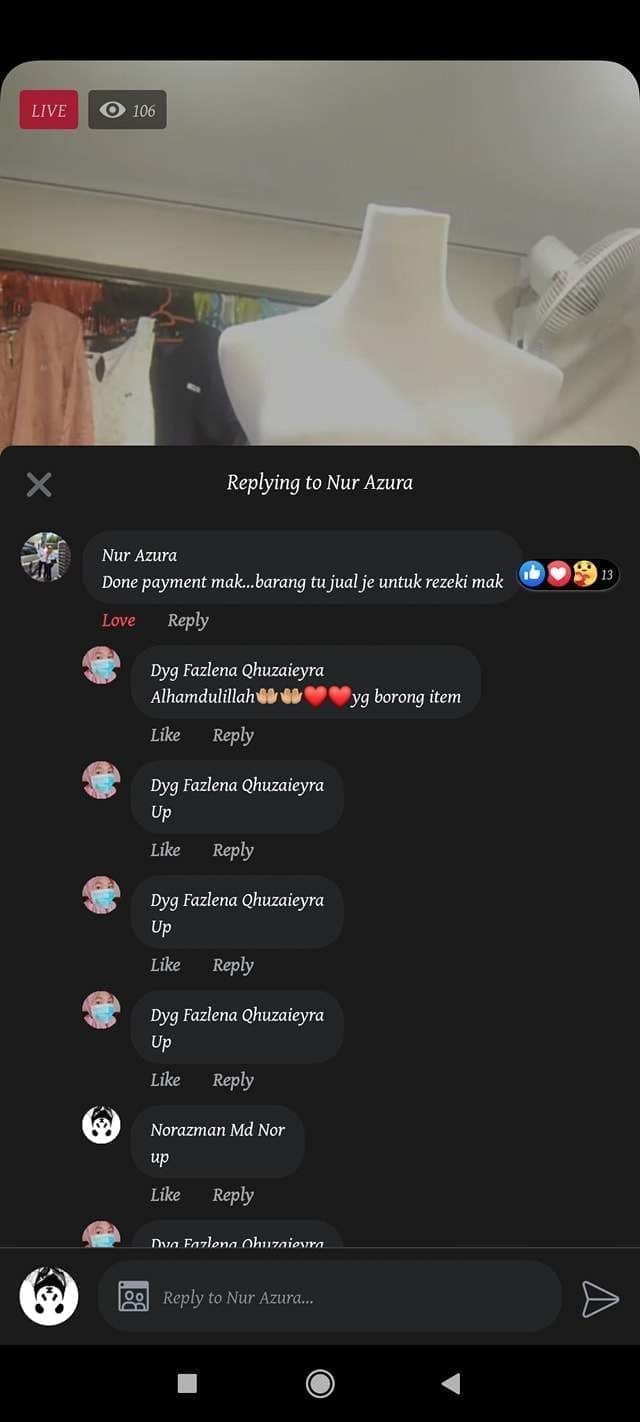 Makcik who sold clothes till 3am on FB Live moved to tears by kind netizens