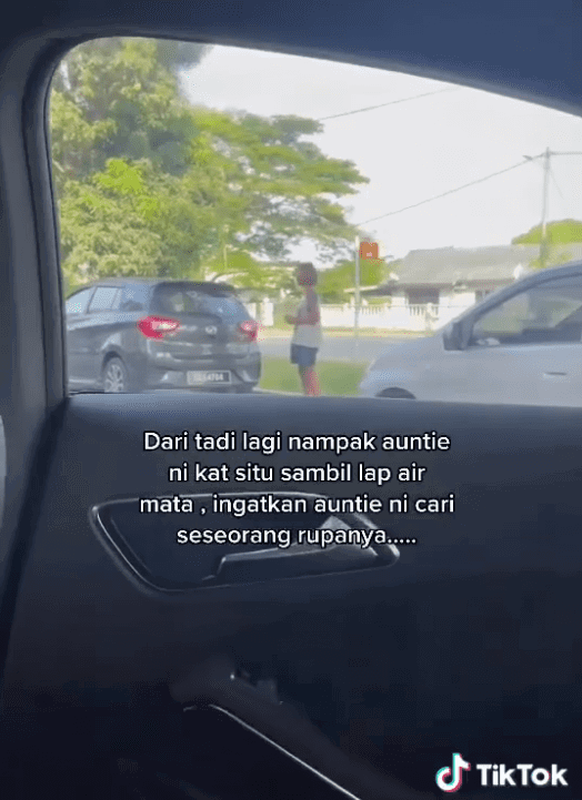 Malay couple lauded for helping woman purchase medicine for her sick mother