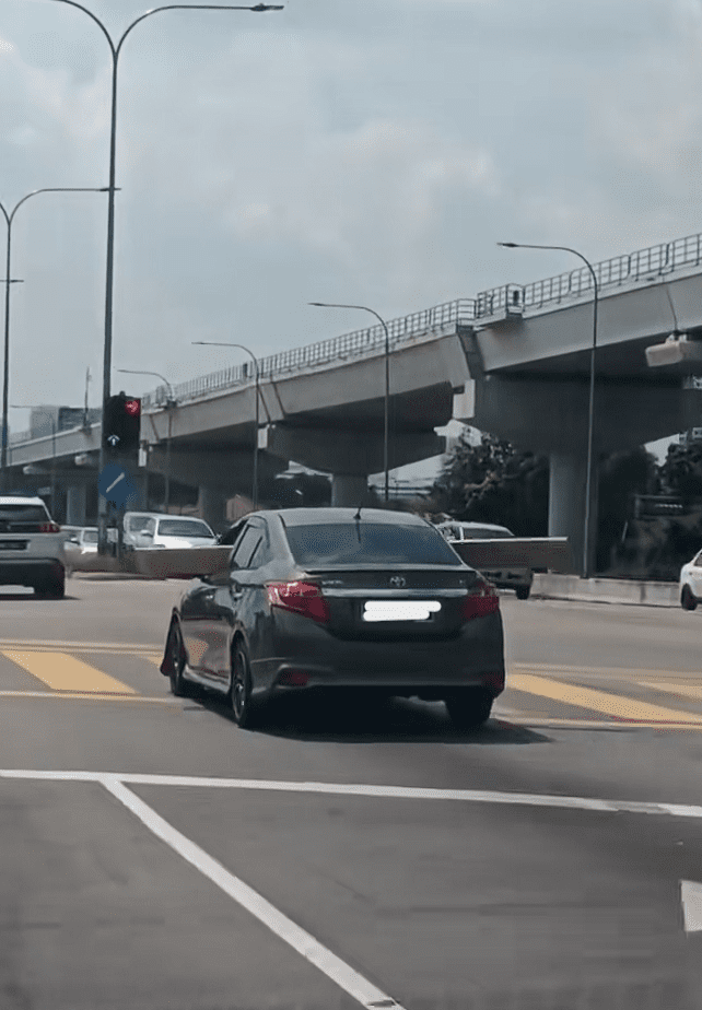  wk car carry cargo risky ( ) 