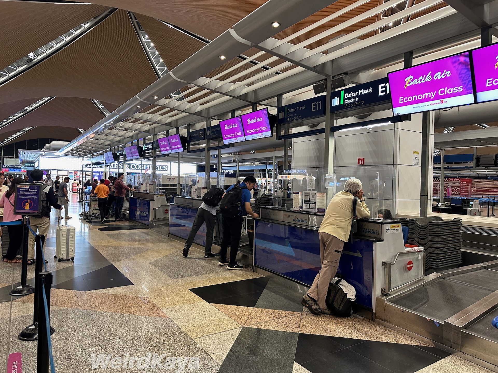 wk klia batik air check in counter