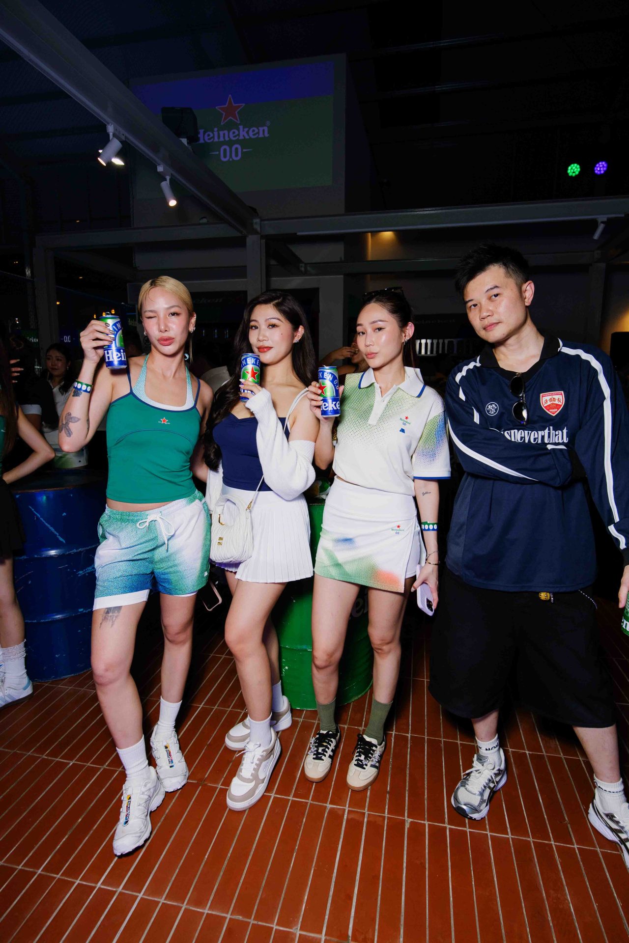 wk j caption heineken® . brings a refreshing energy to the padel scene, and its great taste enjoyed anytime, anywhere. zero reasons needed.