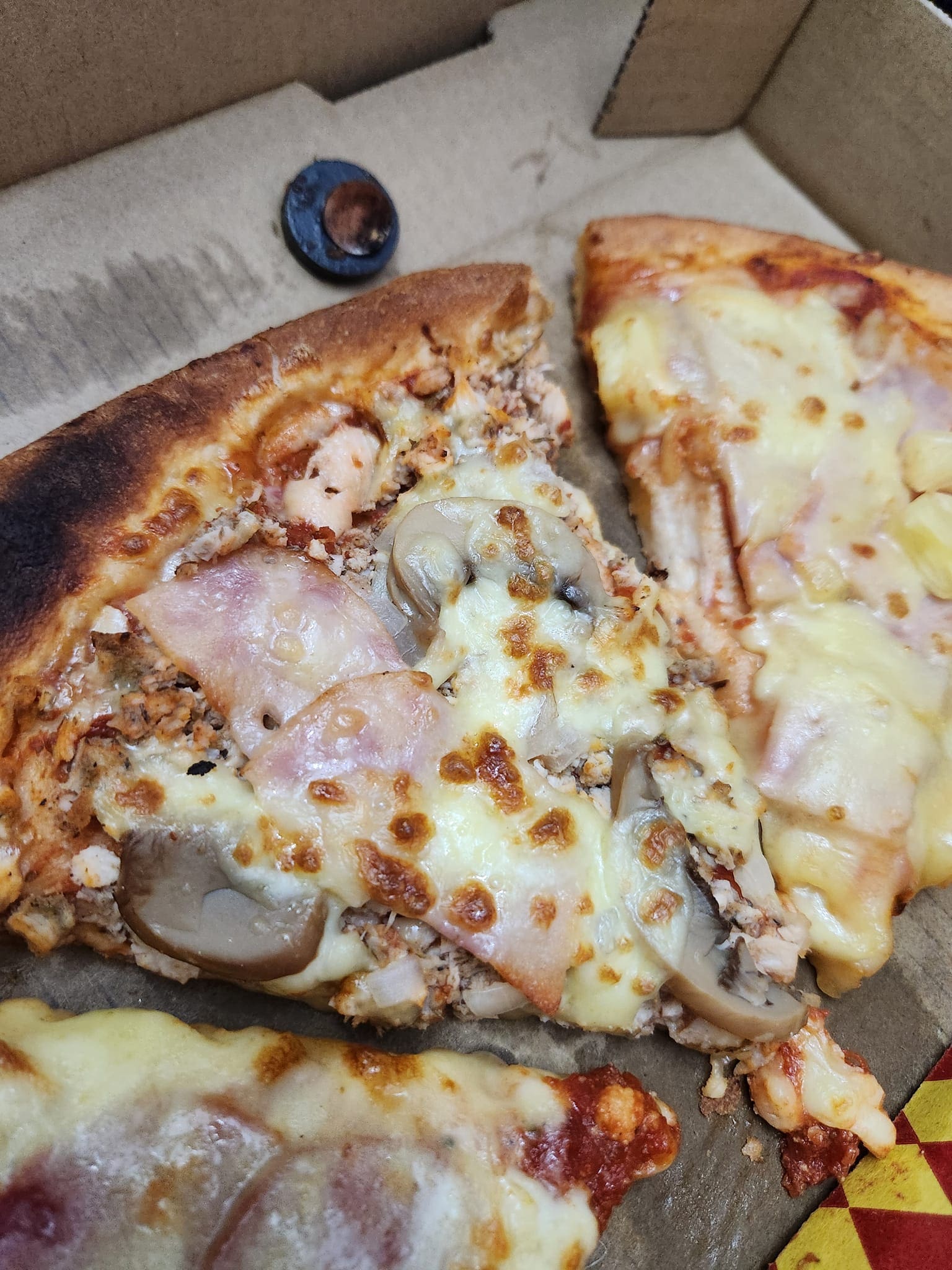 The magnet was removed from the pizza