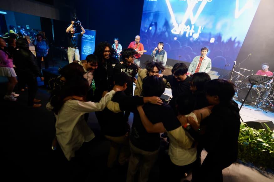 4 - Young audiences rocking out to Zimi J