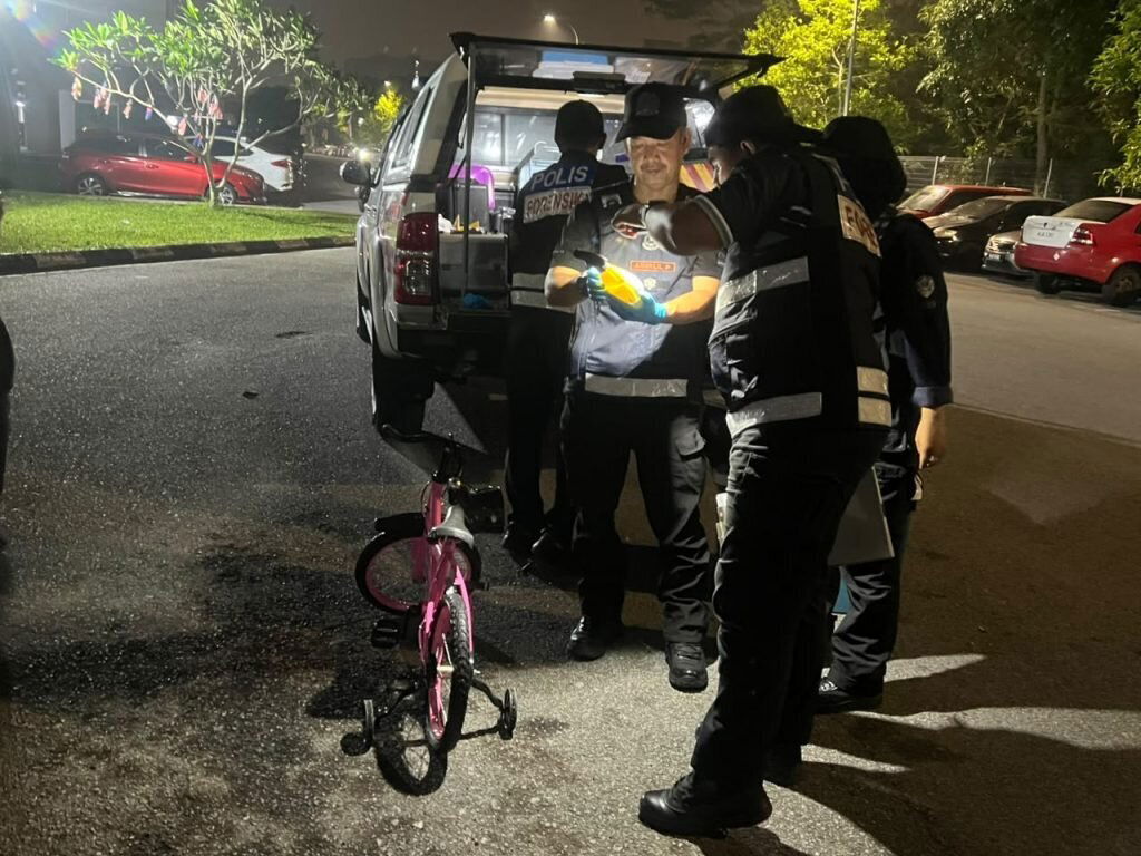 7yo boy falls from Johor PPR (2)