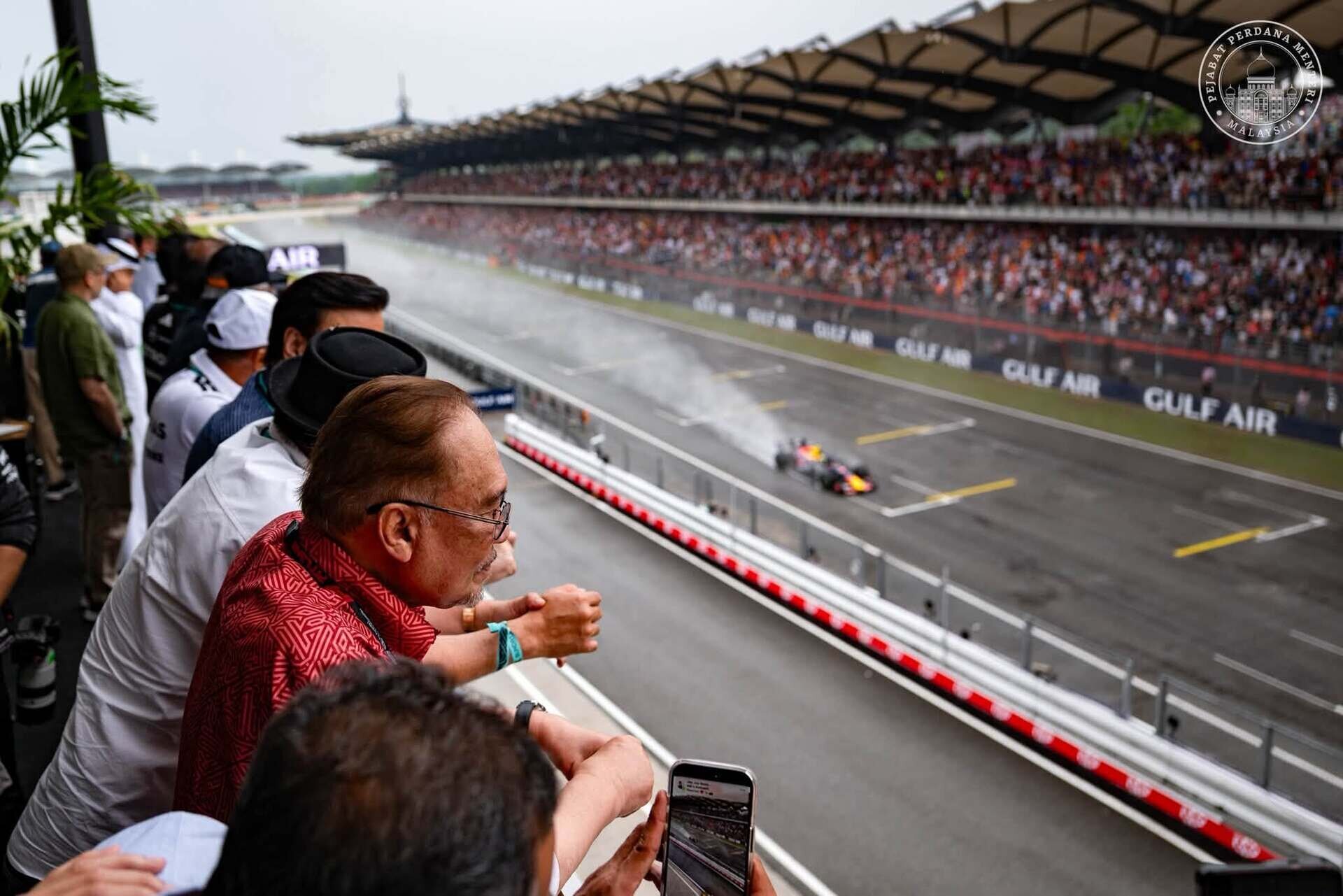 Anwar at F1 Sepang race