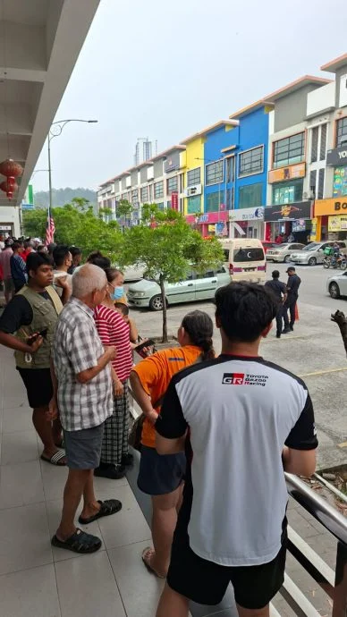 Bodies found in car Semenyih (2)