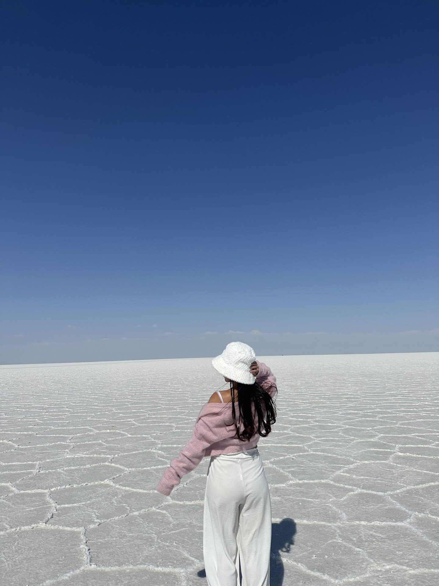 Bolivia — Walking across the Uyuni Salt Flats