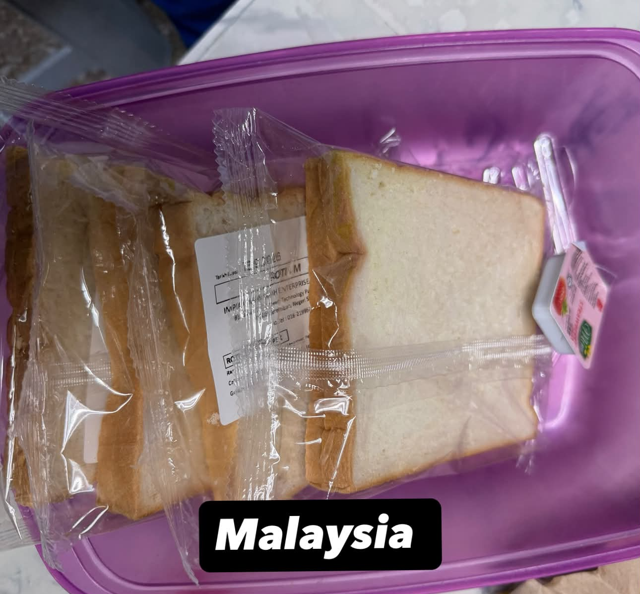 Bread & jam for OT doctors (1)