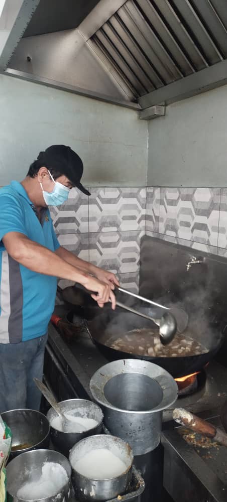 Economy Rice uncle