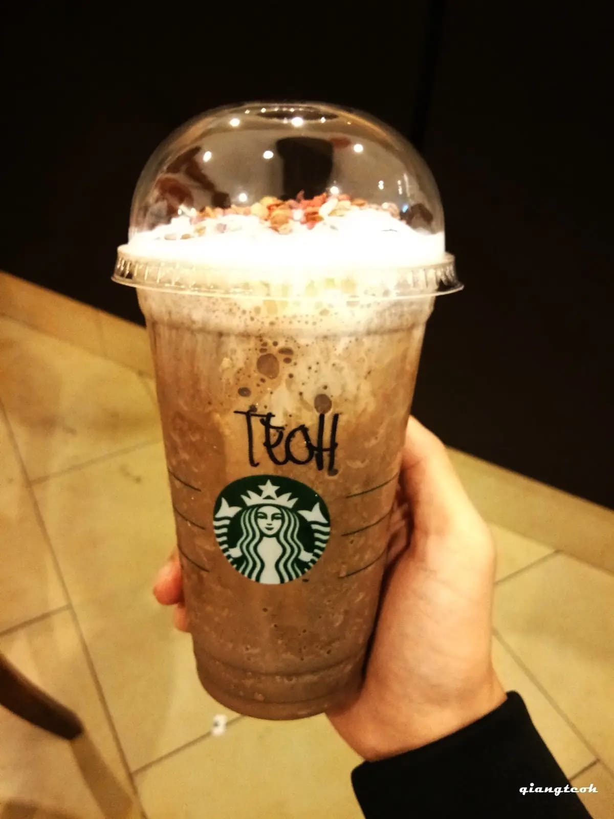starbucks skyavenue