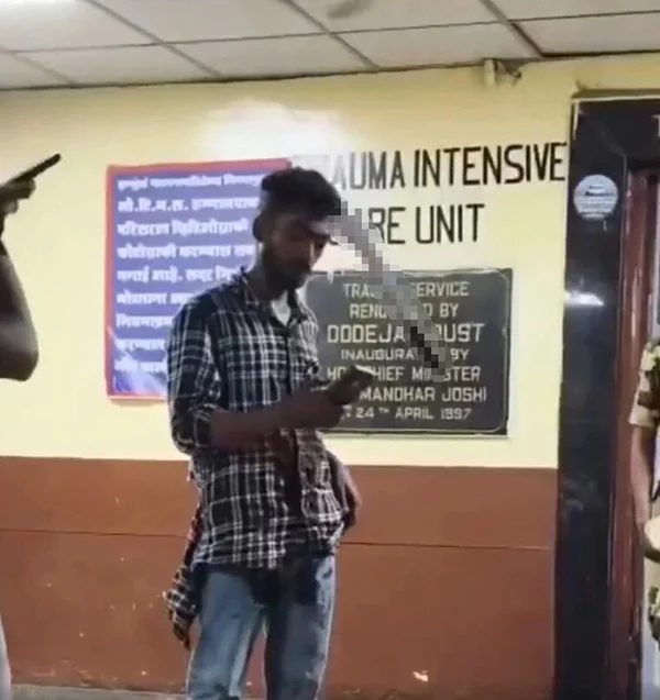 Indian man has machete in head (2)