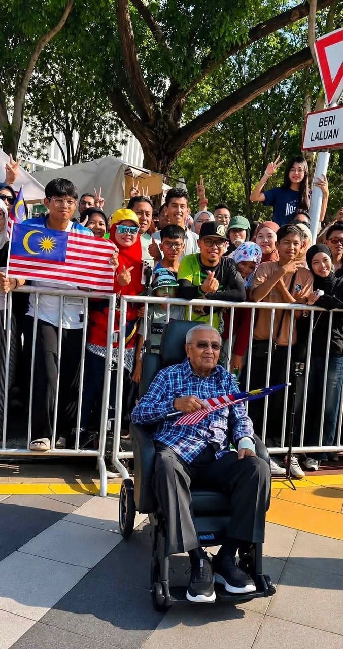 Mahathir at Merdeka Parade 2026 (1)