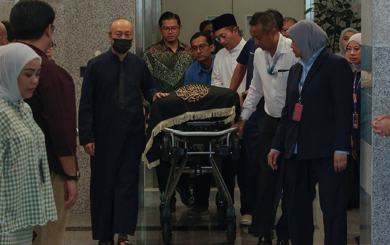 Siti Hasmah laid to rest (1)