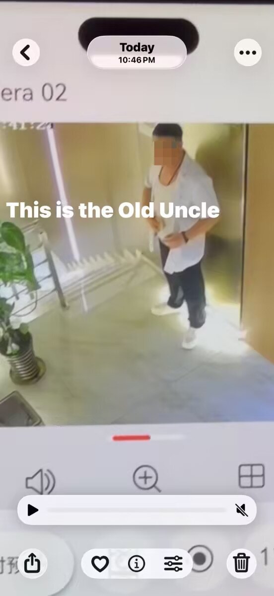 Unwanted visitor JB massage session (1)