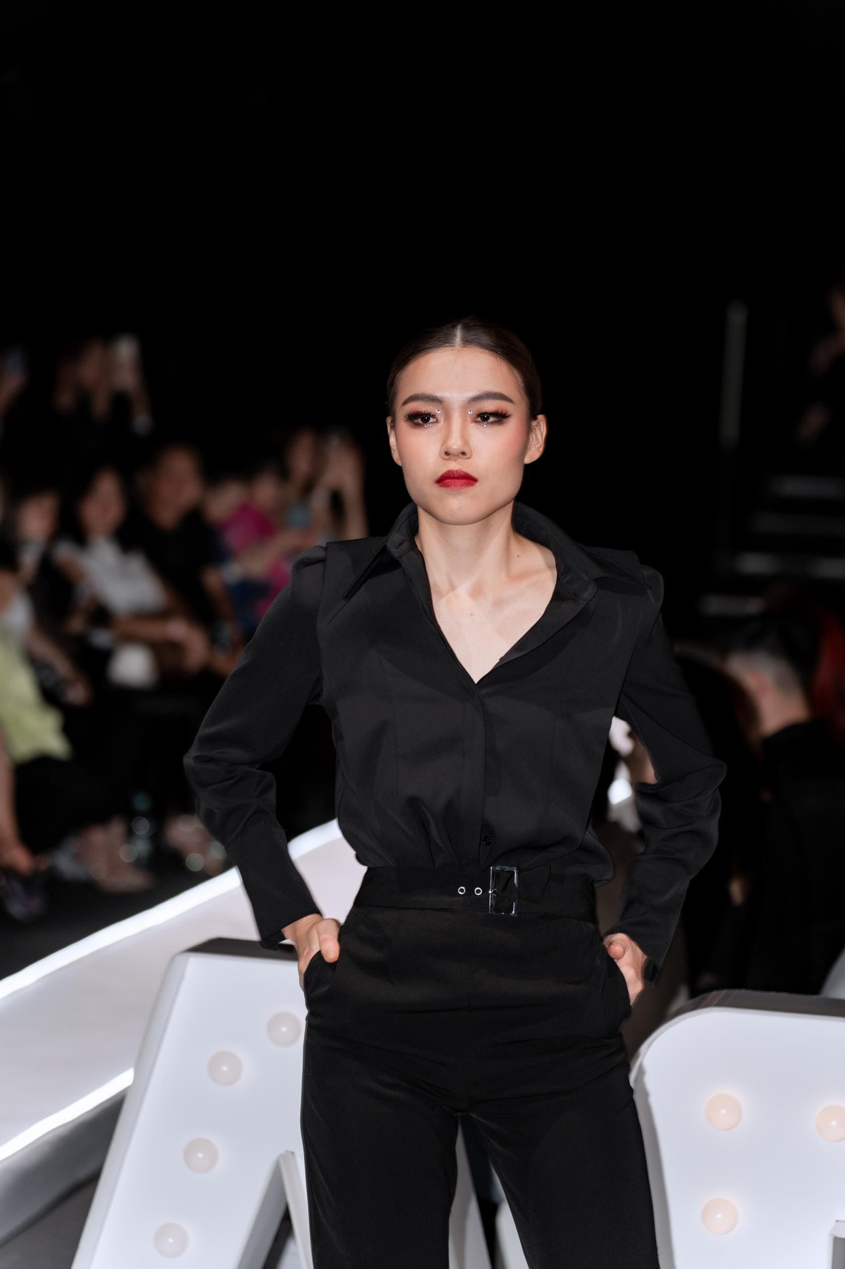 Alysia on Runway 3