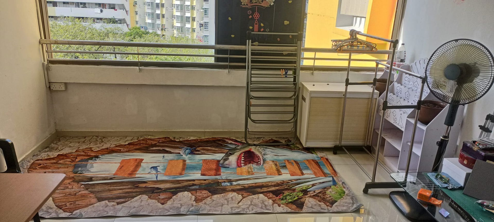 Balcony for rent