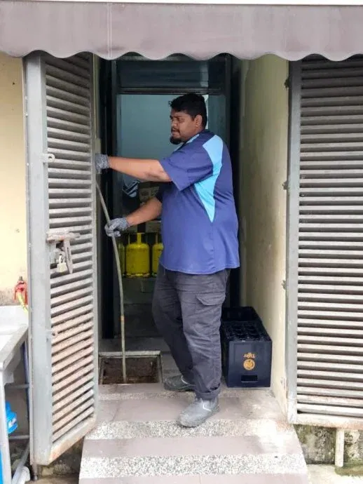 Cleaning drainage