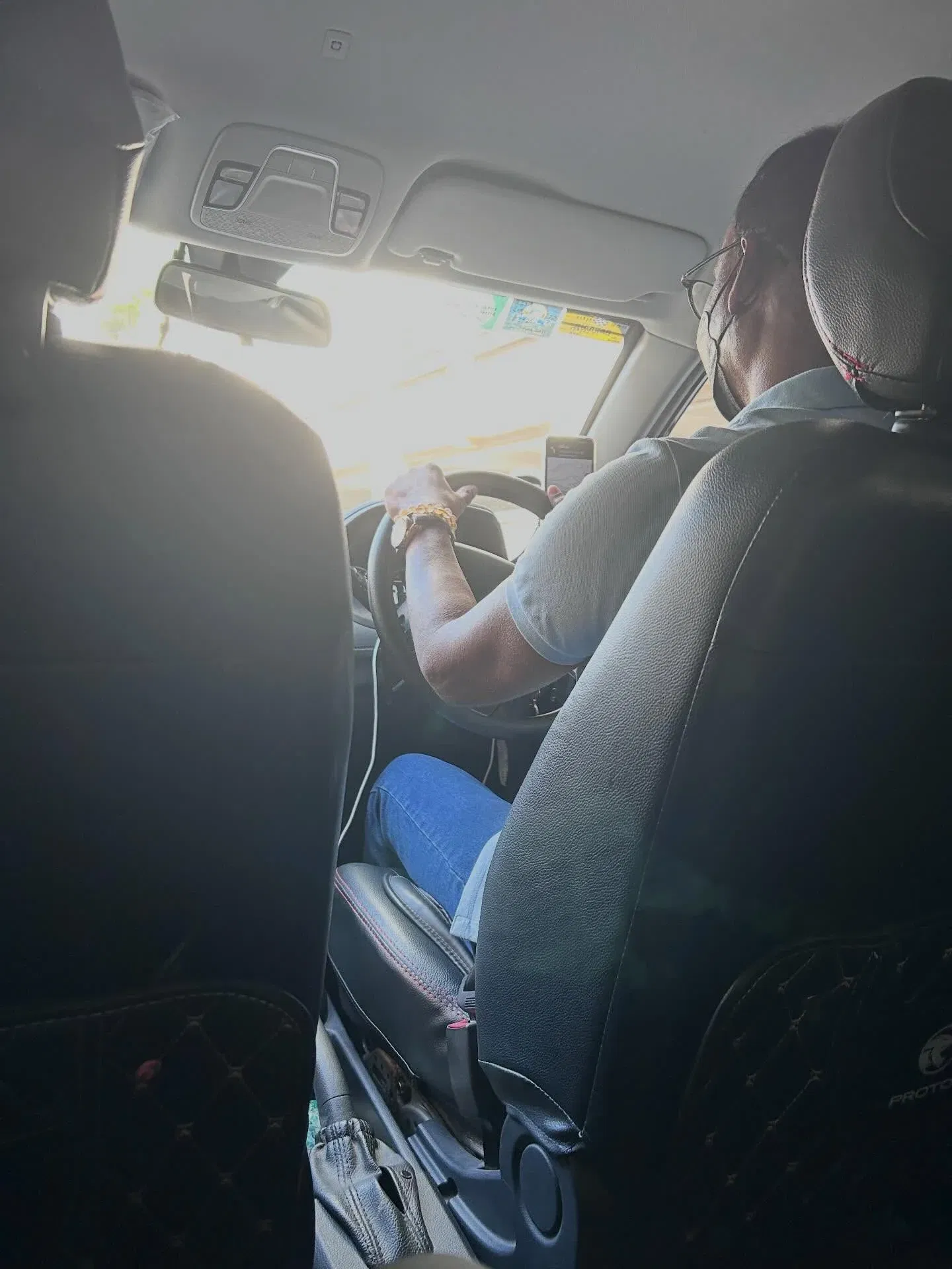 Elakiya meets kind Grab driver