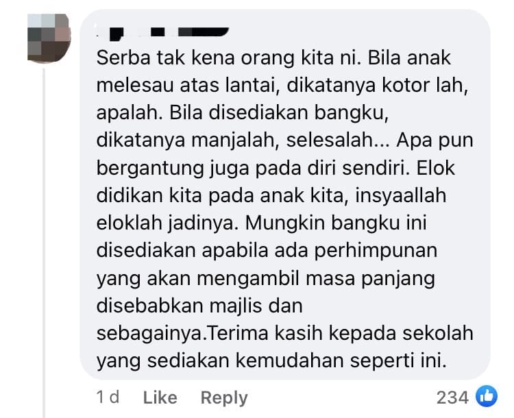 "Too Pampered" — Netizens Divided Over School Giving Students Chairs To Use During Assembly comment 3