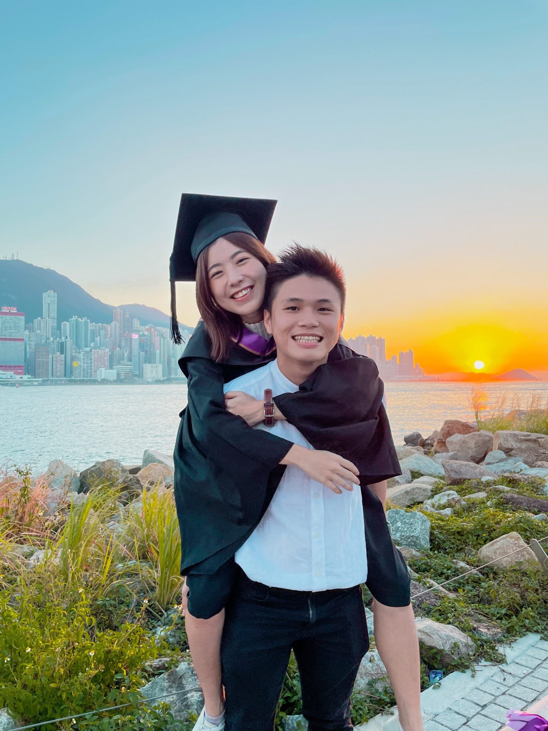 From M’sian High School Crush To HK Uni Together, & Now A Wedding Photoshoot 10 Years Later Back Where We First Met (Jing Xuan & Kah Onn uni grad)