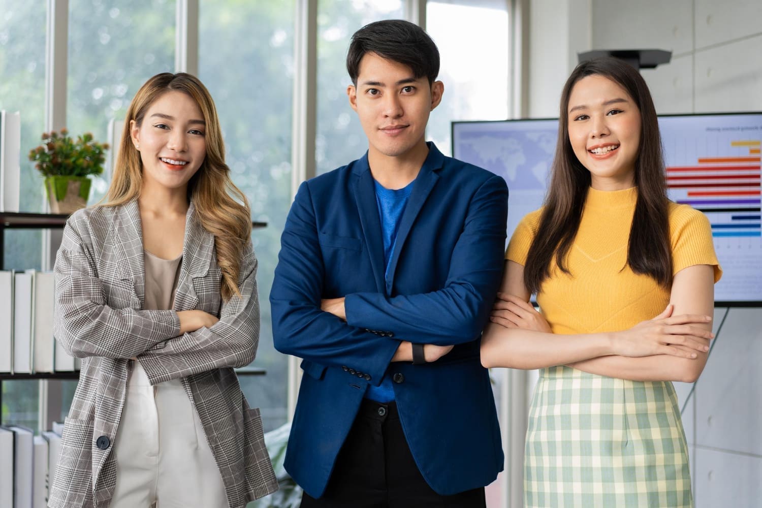 group-asia-young-entrepreneurs-creative-people-looking-camera-smiling-after-brainstorming