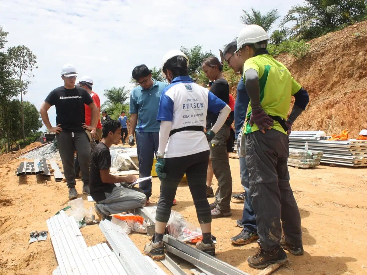 Twitterjaya discuss over Malaysian Stanford graduate's RM300k self built house