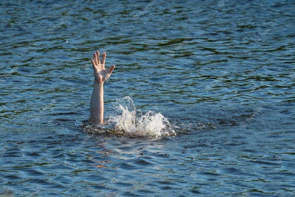 M'sian Father Loses Life After Saving Son From Drowning In T'gganu