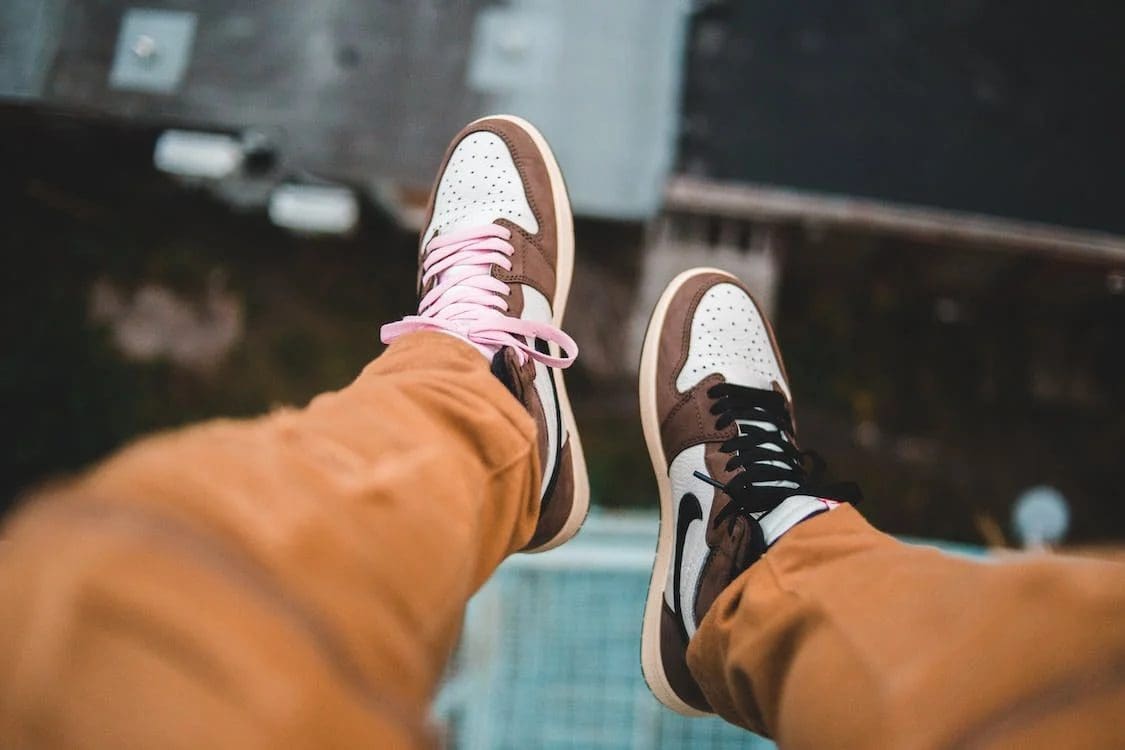 M'sian Student In Melaka Jumps To His Death After GF Doesn't Reply His Messages