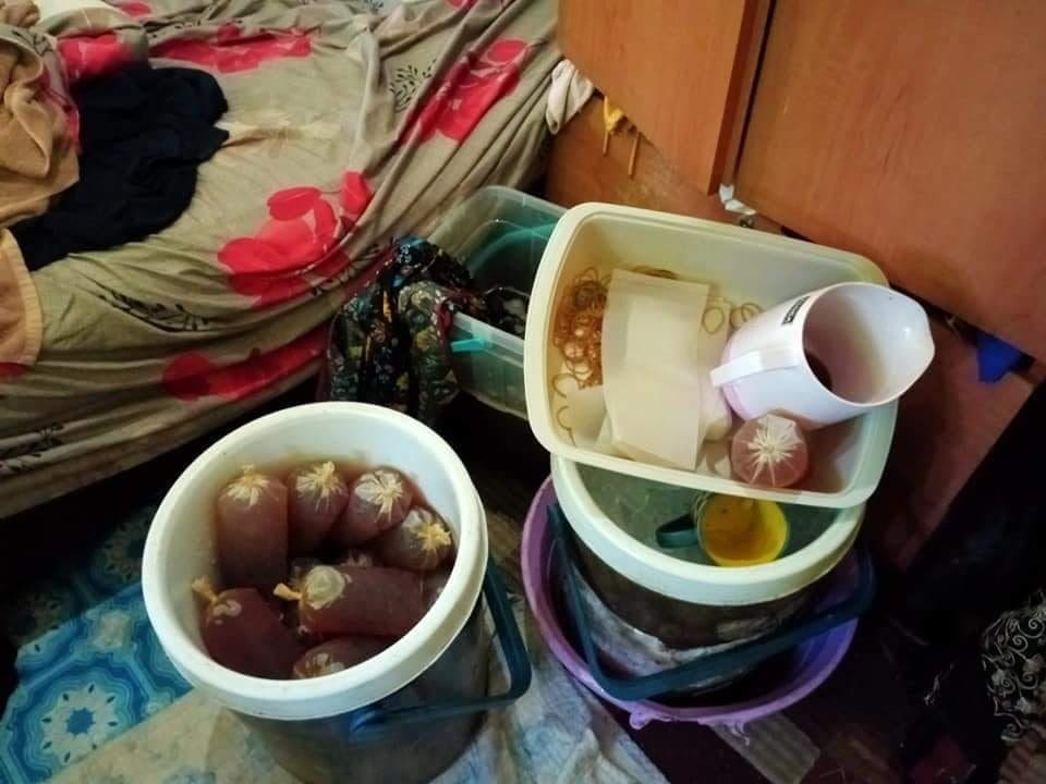 M'sian Woman Caught Hiding Food In Washing Machine And Toilet To Sell To Those Skipping Fast