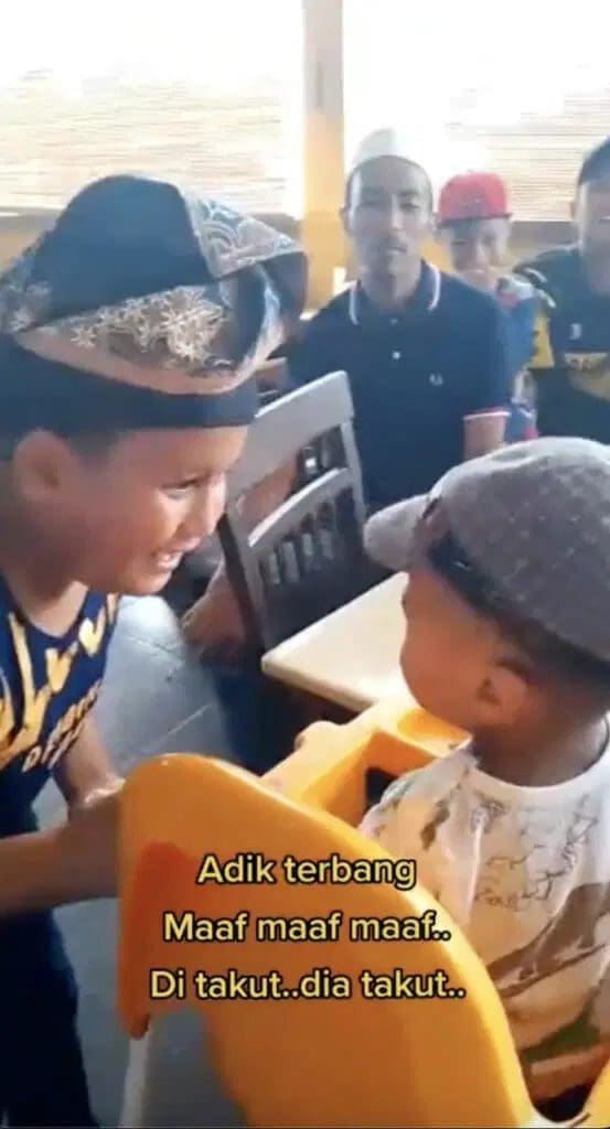 M'sian Boy Tries To Show Off Roti Canai Making Skills, Dough Lands On Top Of Baby's Head Instead