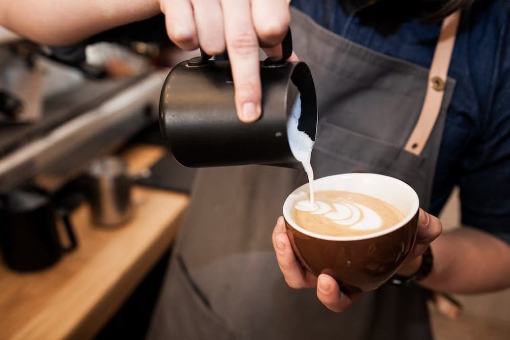 M'sian Barista Slammed For Calling Customers 'Stupid' And Pressuring Them To Have Add-Ons
