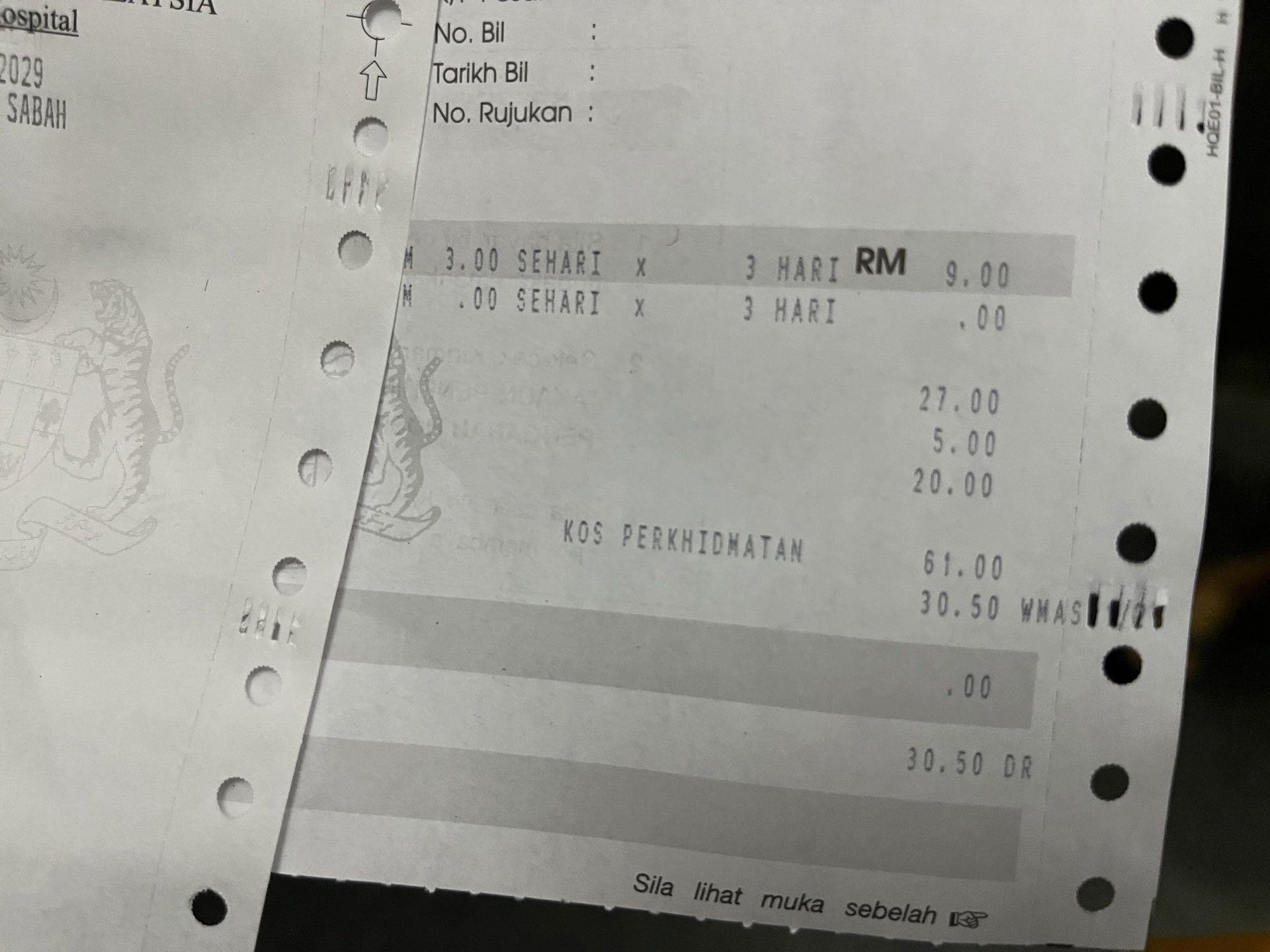M'sian Man Pays Only RM30 For Dad's Hospital Stay, Says It's The 'Best Healthcare System' In The World