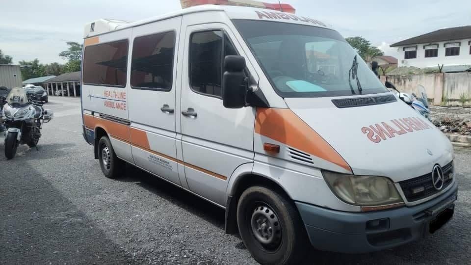 Ambulance in Perak with road tax which expired 13 years ago