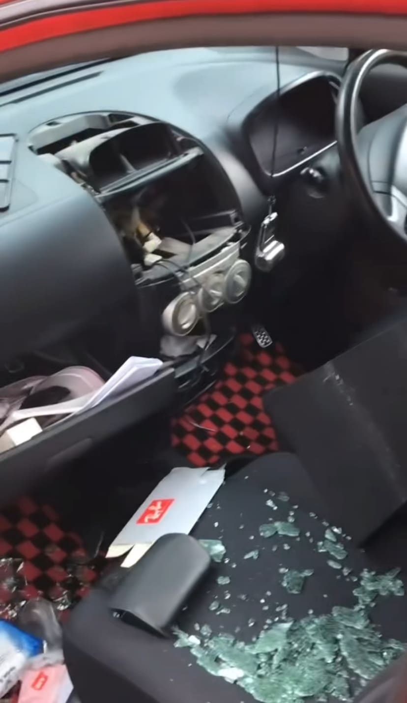 car door window glass destroyed
