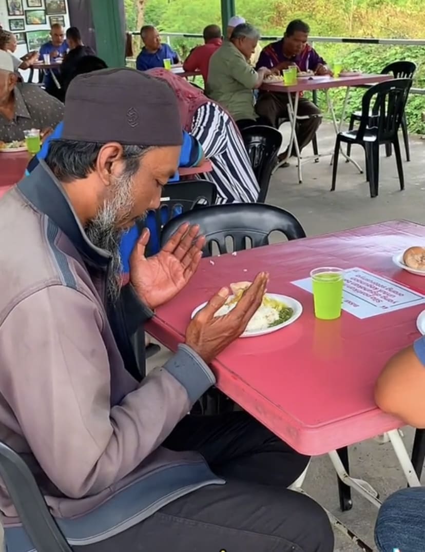 Rumah Makan Percuma