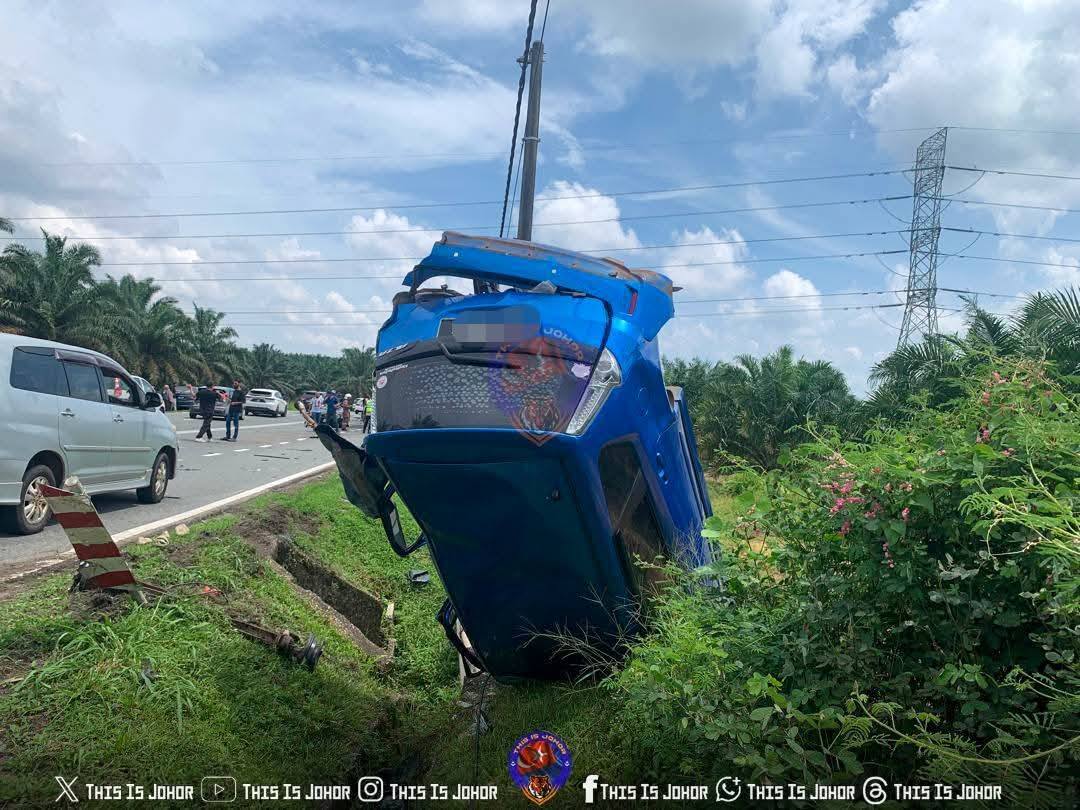 johor car crash