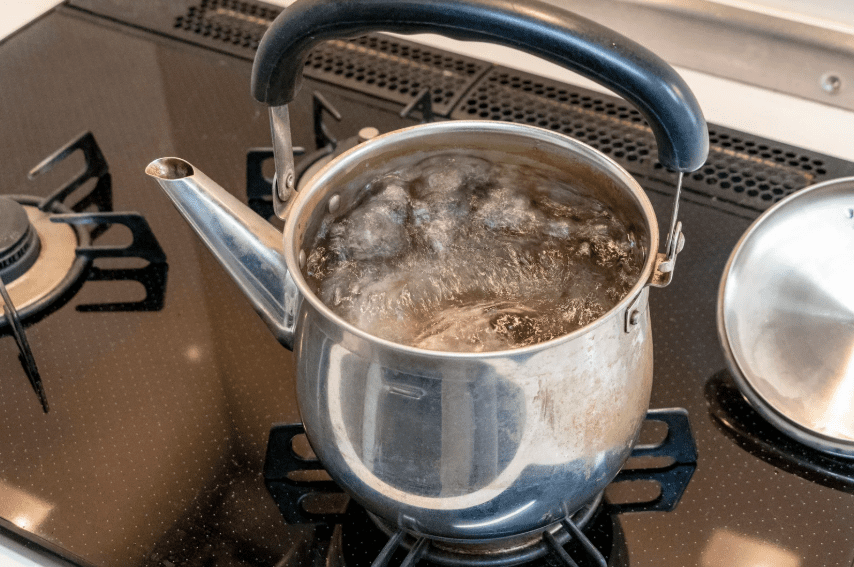 kettle boiling water