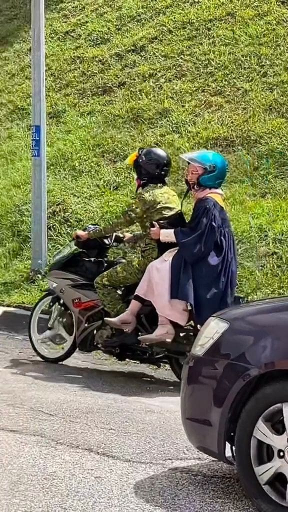 RELA Officer Saves UiTM Graduate Who Was Close To Missing Her Convocation Ceremony
