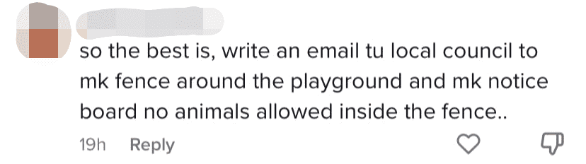 M'sian Woman Scolded For Letting Dogs Play The Slide, Draws Mixed Reactions From Netizens comment 3