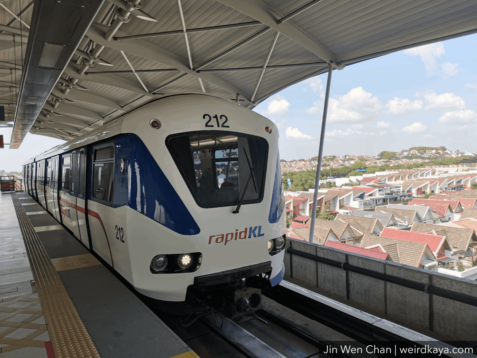 LRT kelana jaya line ss15 (1)
