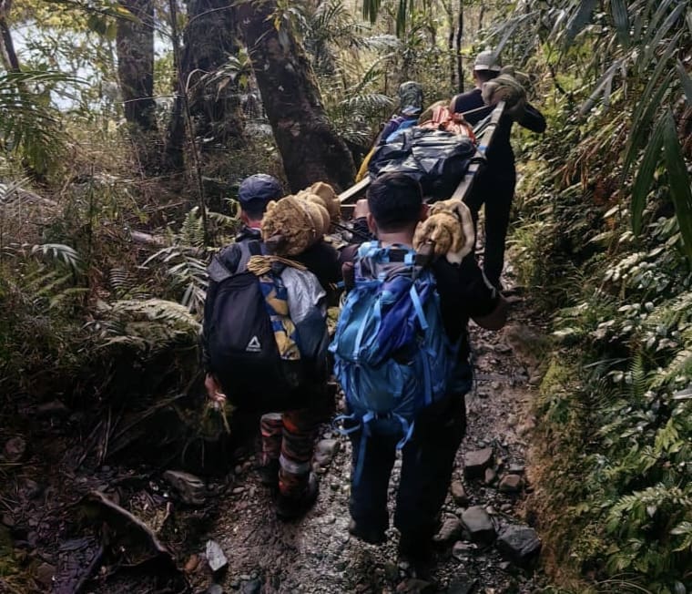 Man's body carried down from Mount Kinabalu