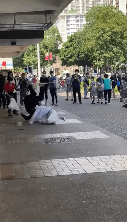 HK Girl Pulls Black Widow's Signature Move On Boyfriend