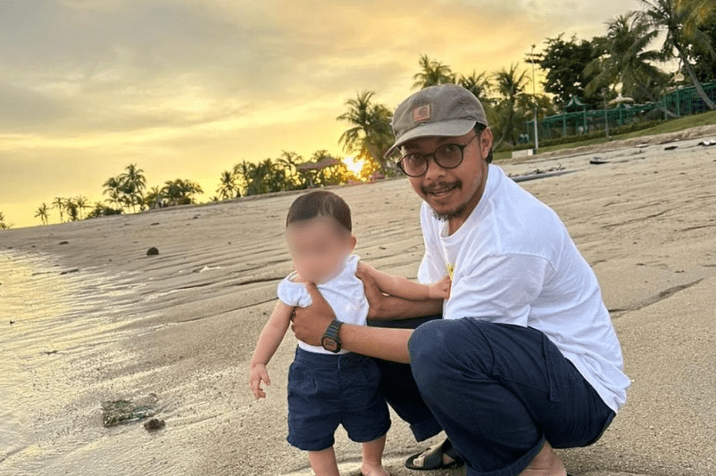 Muhammad Isma Azwa Md Salleh and his son