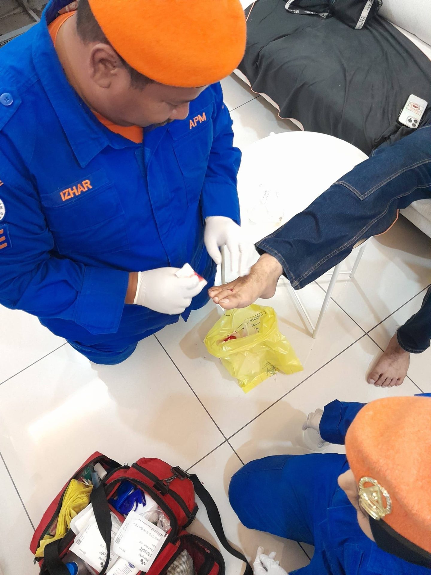 Nail gun injury (1)
