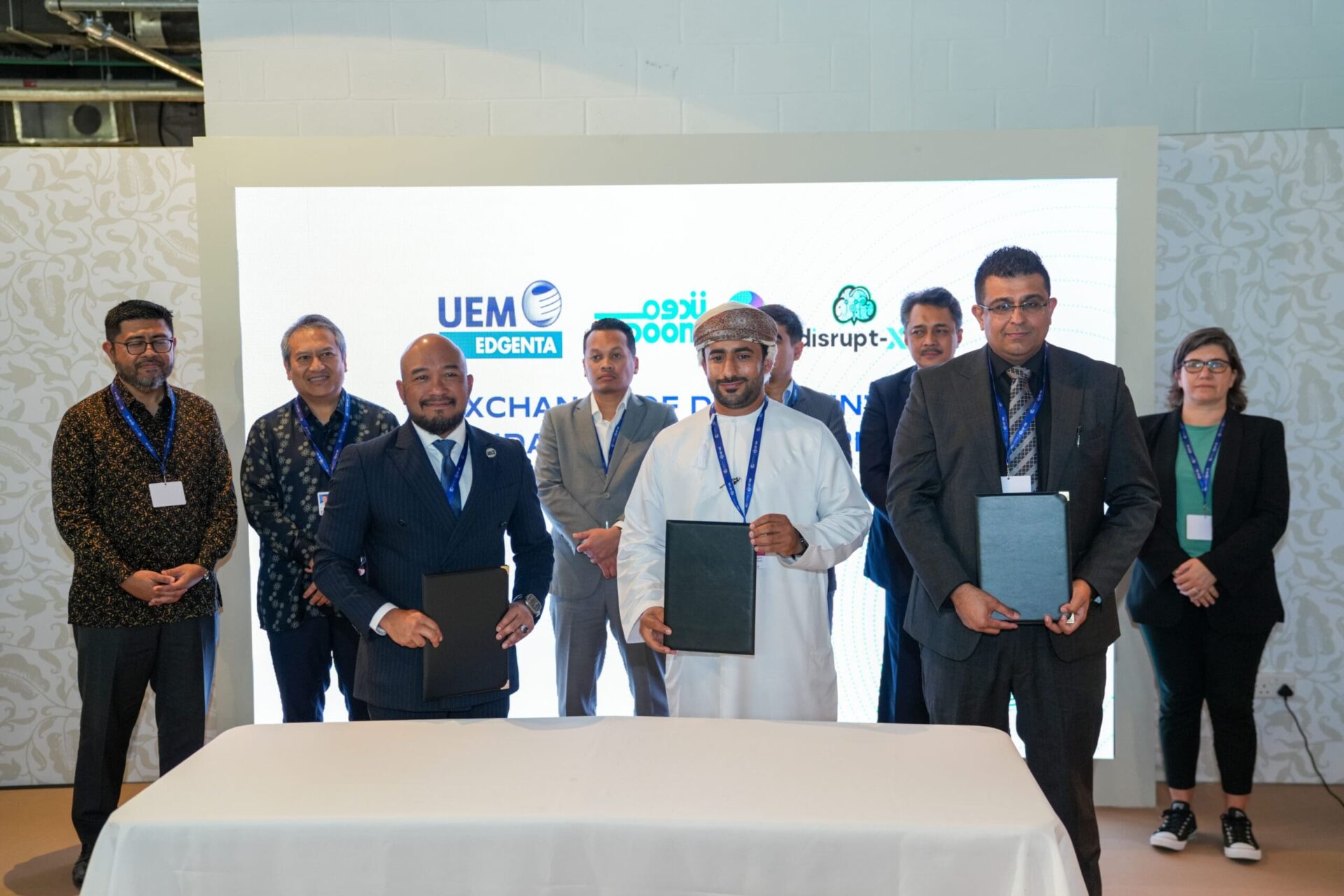 Exchange of documents of MOBE with Tadoom