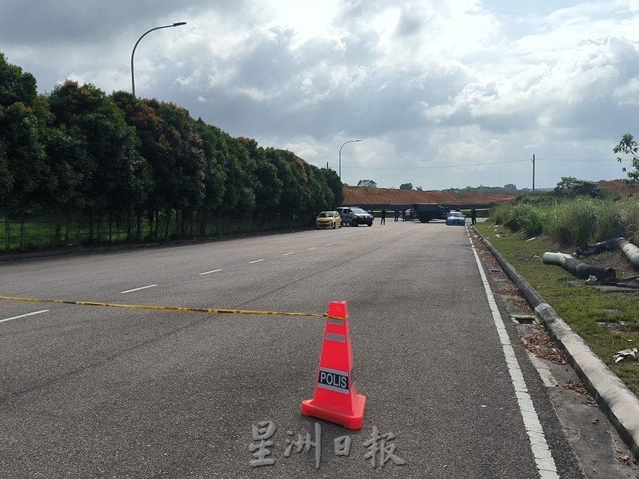 Road where body of woman and baby was found in Johor