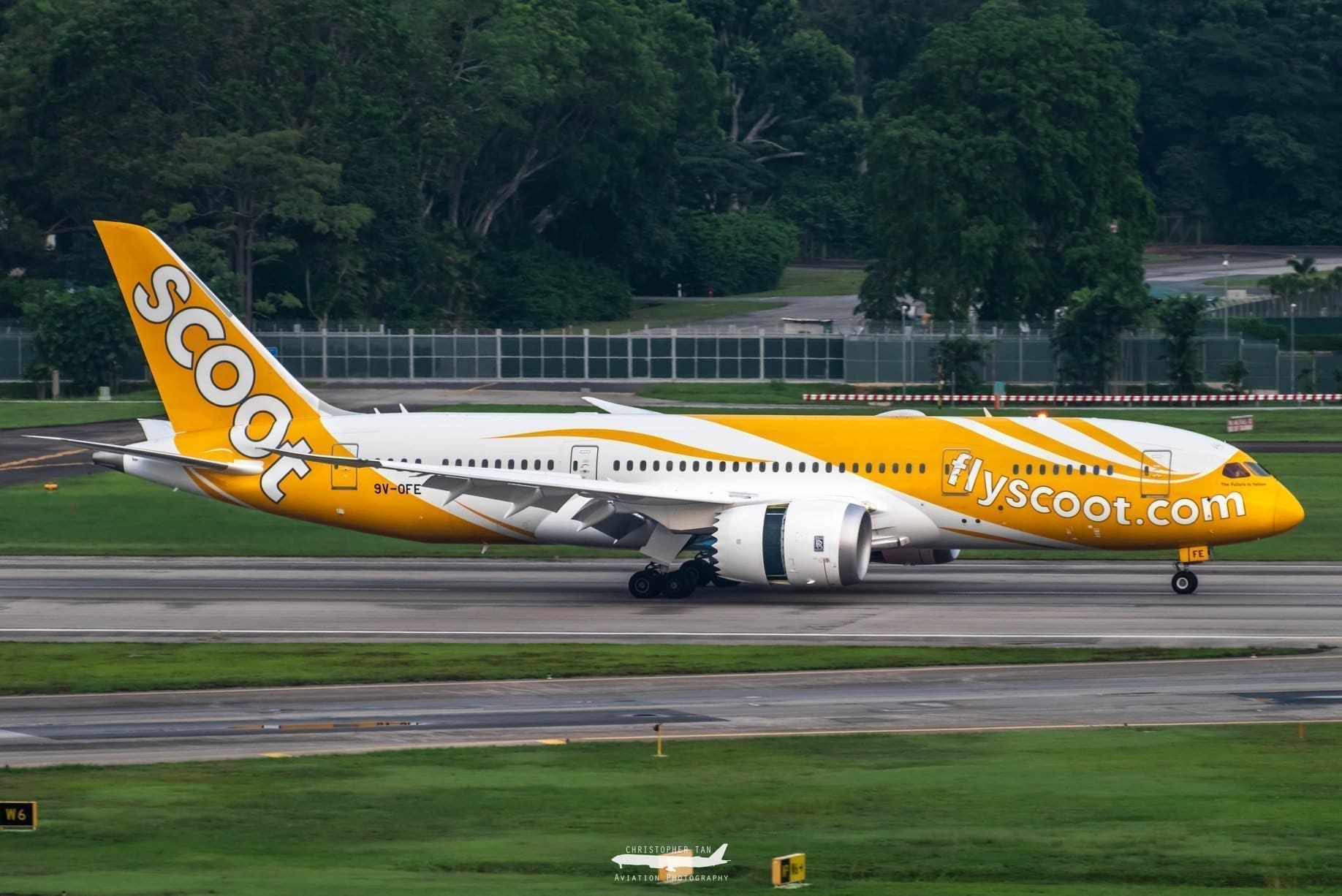 Scoot aircraft