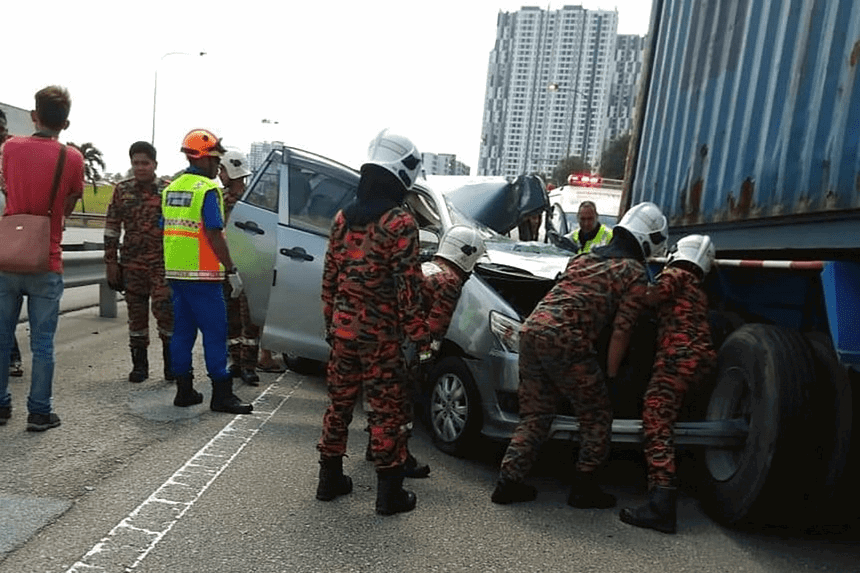 SG man suffers brain damage in JB road accident