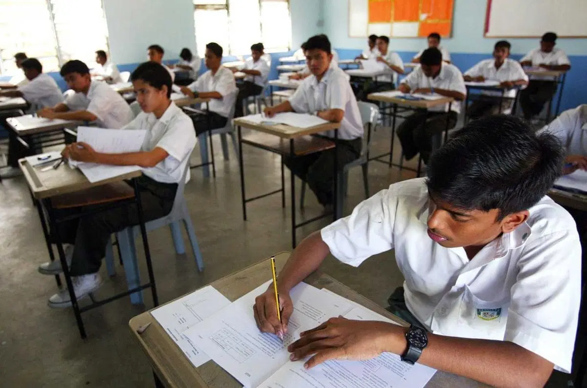 students-taking-spm
